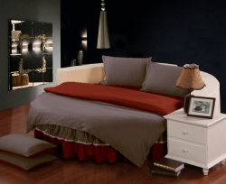 Комплект постільної білизни з цільним простирадлом-підзором на Кругле ліжко Порох + Вінний Чернигов